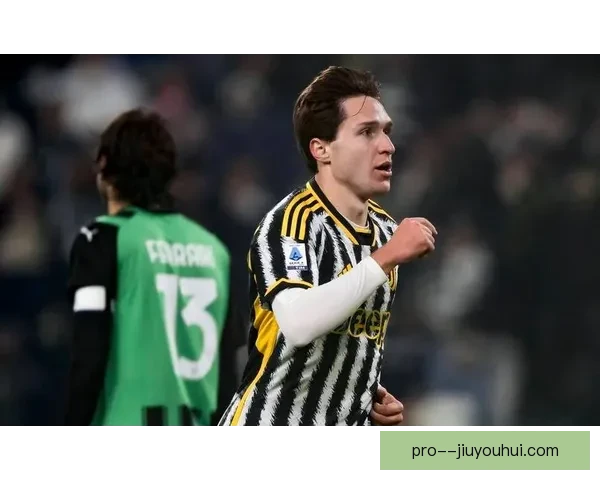 利物浦官方确认签下意大利边锋基耶萨加盟球队